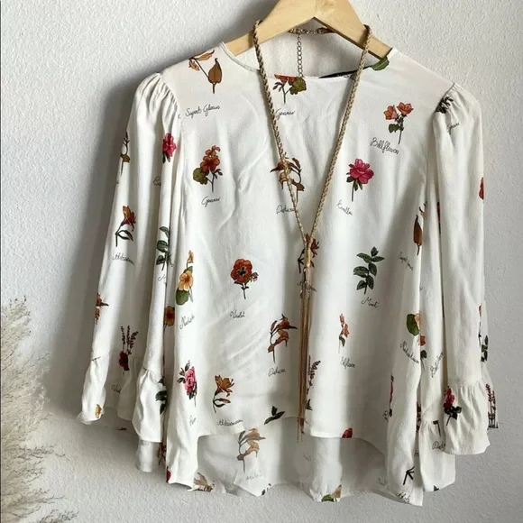 ZARA BASIC Floral Bell Sleeve Blouse Top Cream Ivory Size S - Picture 2 of 6